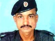 تراویح پر ڈیوٹی کے دوران شہید اہلکار کی آبائی علاقے میں تدفین 