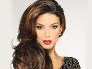 کینیڈا کی ایرانی نژاد حسینہ عالم بالی ووڈ میں قسمت آزمائیں گی 