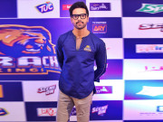 کراچی کنگز کی کٹ لانچنگ تقریب میں فہد مصطفیٰ کا صحافی سے تضحیک آمیز رویہ