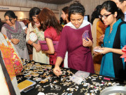 سونے سے کم نہیں کھو جائے تو غم نہیں مصنوعی زیور مہنگا ہونے سے خریداری میں کمی آگئی