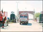 واہگہ کے راستے افغان بھارت ٹرانزٹ ٹریڈ جاری، درجنوں ٹرک بھارت روانہ