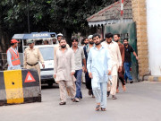مسقط سے بے دخل پاکستانیوں کی لانچ کو لنگرانداز ہونے کی اجازت مل گئی 