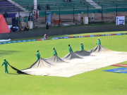 نیشنل اسٹیڈیم میں تعمیراتی کاموں کی قلعی کھل گئی