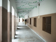 کیمپ جیل میں نامعلوم خواتین داخل افسران میں کھلبلی مچ گئی