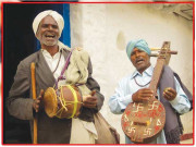 دو آرٹسٹ ۔۔۔ بلکہ تین