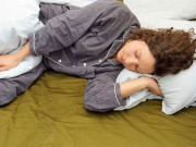 بے خوابی کی وجہ بتانے والا لباسِ شب خوابی تیار