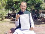 کباڑ بیچنے والے طالب علم نے یونیورسٹی میں گولڈ میڈل حاصل کرلیا