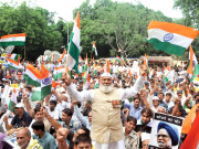 بھارتی وزیراعظم کے گھر کا گھیراؤ پولیس کی شیلنگ