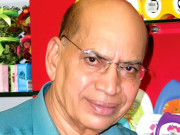 جاوید فاضل نے پہلی فلم 1977ء میں ڈائریکٹ کی