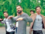 ’’پیسے کیلیے انسان کیا کچھ کر جاتا ہے‘‘ ویرات کوہلی پر تنقید