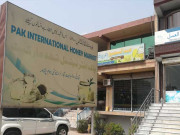 ملک کی سب سے بڑی شہد منڈی 40 سال بعد بھی بنیادی سہولیات سے محروم