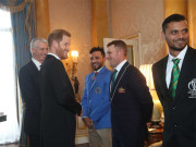 برطانوی شہزادہ ہیری نے ملاقات کے دوران ایرون فنچ کی عمر پر فقرہ کس دیا