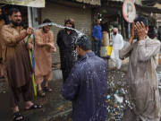کراچی میں گرمی کاراج برقرار گرمی کی حالیہ لہرایک ہفتہ جاری رہنے کا امکان