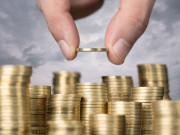 بجٹ کا ہدف اقتصادی نمو کی بجائے خسارے میں کمی ہو گا