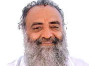 بھارت لڑکی سے زیادتی کے الزام میں ہندو مذہبی رہنما سنت آسا رام باپو گرفتار