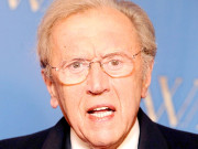 معروف برطانوی براڈ کاسٹر ڈیوڈ فراسٹ 74 برس کی عمر میں انتقال کرگئے