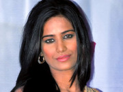 پونم پانڈے نے رئیلٹی شو میں شرکت کیلیے 3کروڑمانگ لیے