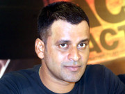 صرف زیادہ معاوضے والی فلم میں کام کرونگا منوج باجپائی