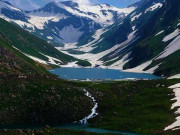 خیبر پختونخوا حکومت کا سیاحوں کے لئے ہیلی کاپٹر سروس شروع کرنے کا فیصلہ