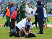 شکست کے بعد افغان شائقین بے قابو پاکستانیوں پر حملے