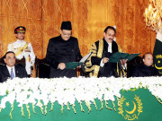 چیف جسٹس کا ممنون حسین سے اردومیں حلف تقریب کے آغازاوراختتام پرقومی ترانہ بجایاگیا