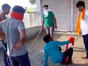 بھارت میں انتہاپسند ہندوؤں کا مسلمان نوجوانوں پر بہیمانہ تشدد