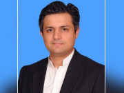 حماد اظہر سے وفاقی وزیر ریونیو ڈویژن کا قلمدان ایک دن میں ہی واپس لے لیا گیا