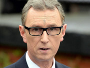 جنسی تشدد کے الزامات برطانوی دارالعلوم کے نائب امیر اسپیکر نائجل ایوانز مستعفی