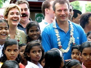 اسٹیووا کوڑھیوں کے بچوں کا سچا ہمدرد  