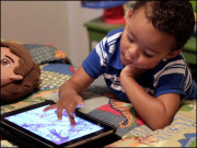 موبائل کے مضر اثرات پاکستانی بچوں میں بھی نمایاں ہونے لگے