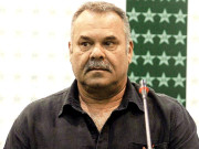 ڈیوواٹمورنے سينئراورجونيئر كھلاڑيوں میں تناؤ كو زمبابوے سے ہار كی وجہ قراردیديا