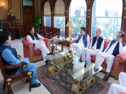 وزیراعظم عمران خان سے چیئرمین سینیٹ صادق سنجرانی کی ملاقات
