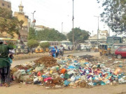جگہ جگہ گندگی کے ڈھیر تعفن اٹھنے سے شہری پریشان