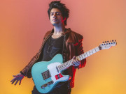 علی ظفر کے بھائی دانیال ظفر کی پہلی میوزک ویڈیو نے مقبولیت کے ریکارڈ توڑ دیئے