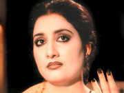 ناہید اختر نے ’’ننھافرشتہ‘‘ سے فلموں میں گلوکاری کا آغاز کیا   