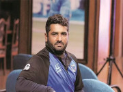 افغان بورڈ نے پاکستان کا دورہ کرنے پر کرکٹر محمد شہزاد کو معطل کردیا