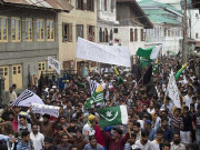 آزادکشمیر اور پاکستان کے صحافیوں کا ایل او سی کی جانب مارچ