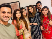 حسن علی اور ان کی اہلیہ کے اعزاز میں شعیب ملک کی پرُتکلف دعوت