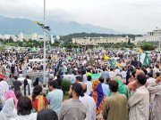 کشمیر آور پاکستانی قوم کشمیریوں سے اظہار یکجہتی کیلئے سڑکوں پر نکل آئی