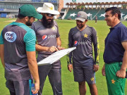 مصباح الحق نے بھی سرفراز احمد کو کپتان برقرار رکھنے کا گرین سگنل دیدیا