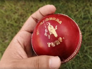 فاسٹ بولرز نے کوکابورا کی گیندوں کو ناکارہ قرار دے دیا