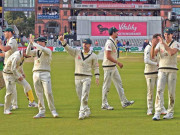 آسٹریلوی آنکھوں سے خوف کی پٹی اُتارنے کا کام شروع