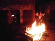 آگرہ میں مسلم کش فسادات مسلمانوں کی درجنوں دکانیں نذرآتش