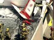 امریکا میں طیارہ شاپنگ سینٹر کی چھت پر گر کر تباہ پائلٹ ہلاک