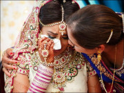 رشتوں میں کھٹاس کیوں