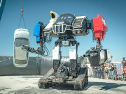 کئی ٹن وزنی اور 16 فٹ اونچا جناتی روبوٹ صرف 50 ہزار ڈالر میں