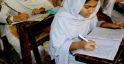 سندھ میں پہلی سے پانچویں جماعت تک نصاب کی تبدیلی کا فیصلہ 