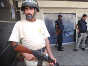 نارتھ ناظم آباد میں سیکیورٹی گارڈ اے ٹی ایم سے 29 لاکھ لوٹ کر فرار 