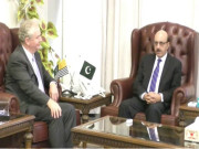 بھارت کشمیر میں فوری کرفیو ختم کرکے تمام قیدیوں کو رہا کرے امریکی سینیٹرز