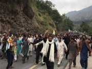 ایل او سی کے قریب جموں و کشمیر لبریشن فرنٹ کا دھرنا جاری
